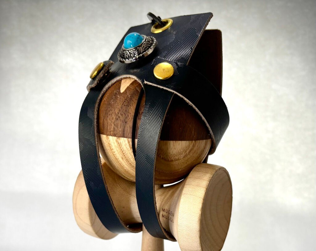 Leather Kendama Holder-01